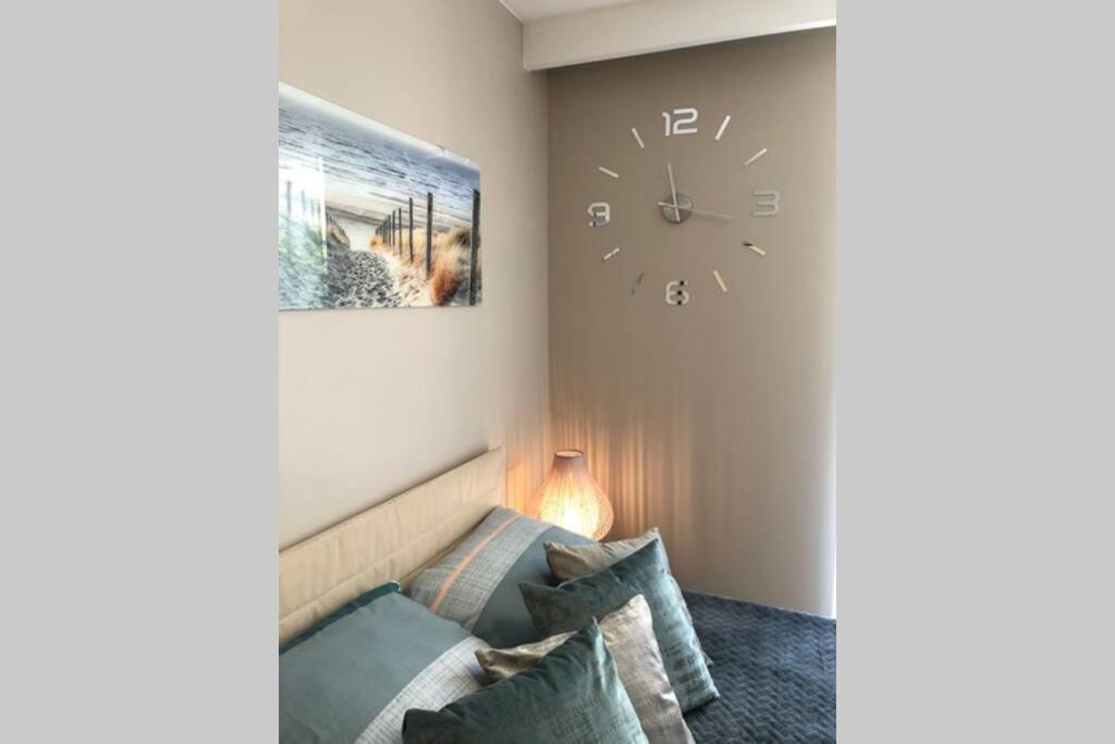 Przy Plazy - 1st Line Apartment *